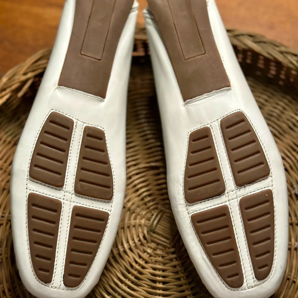 Michaels White Leather Summer Ready Slip On Driving Women's Loafers Flats